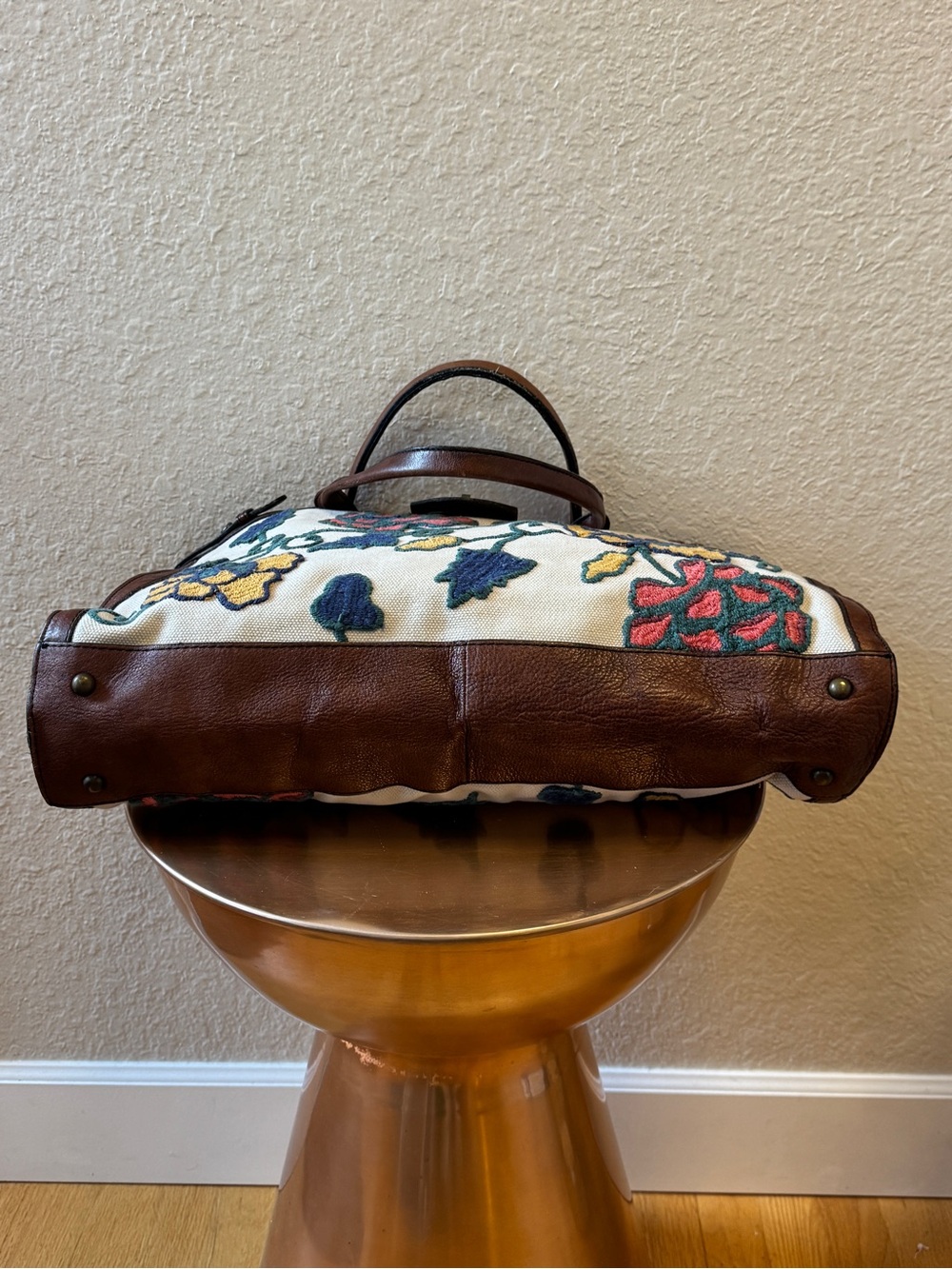 Fossil Vintage Reissue (VRI) Weekender bag with floral embroidery - Picture 5 of 8